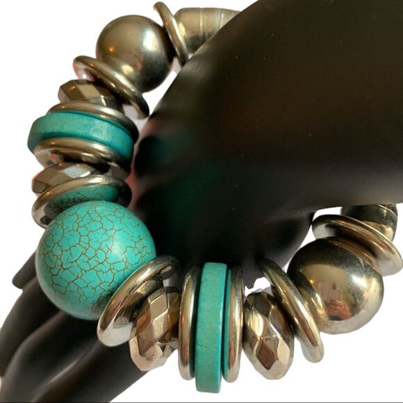 WOMEN’S Turquoise and Silver Elastic Chunky Bracelet Boho Style - Picture 2 of 4